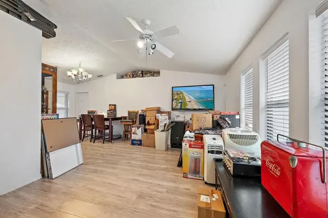 622 Sw Hogan Street Port Saint Lucie FL 34983