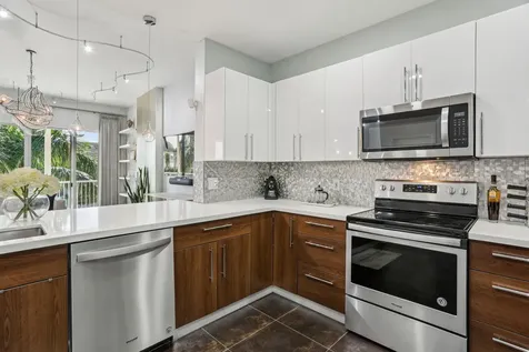 3960 N Flagler Drive West Palm Beach FL 33407