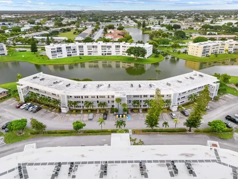 202 Wellington A West Palm Beach FL 33417