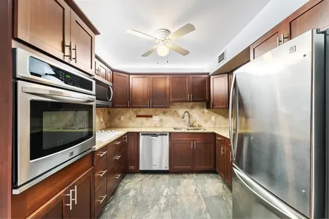 202 Wellington A West Palm Beach FL 33417