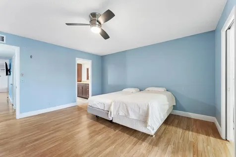 202 Wellington A West Palm Beach FL 33417