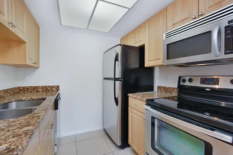 1000 NE 9th Avenue Delray Beach FL 33483