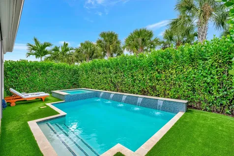 13638 Artisan Circle Palm Beach Gardens FL 33418