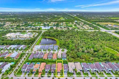 13638 Artisan Circle Palm Beach Gardens FL 33418