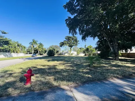 4802 Bonanza Road Lake Worth FL 33467