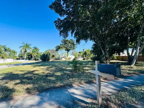 4802 Bonanza Road Lake Worth FL 33467