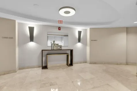 99 Se Mizner Boulevard Boca Raton FL 33432