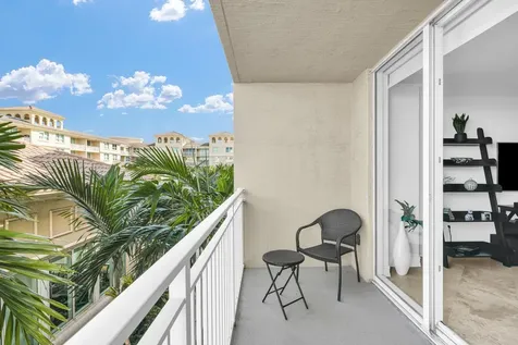 99 Se Mizner Boulevard Boca Raton FL 33432