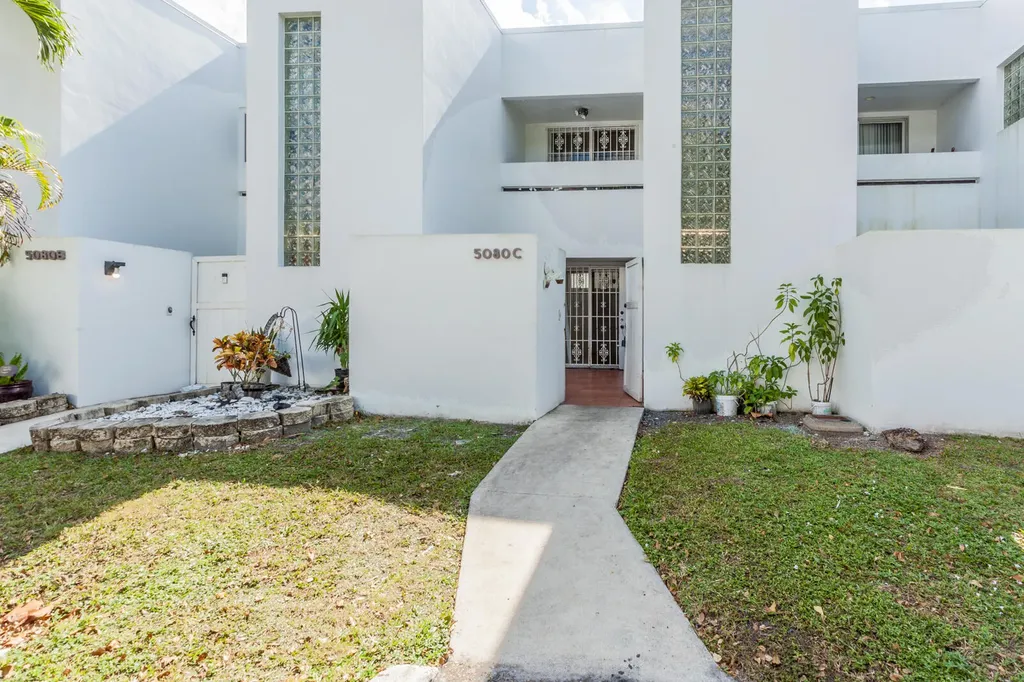 5080 Elmhurst West Palm Beach FL 33417