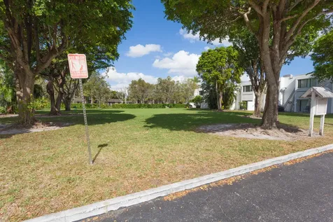 5080 Elmhurst West Palm Beach FL 33417