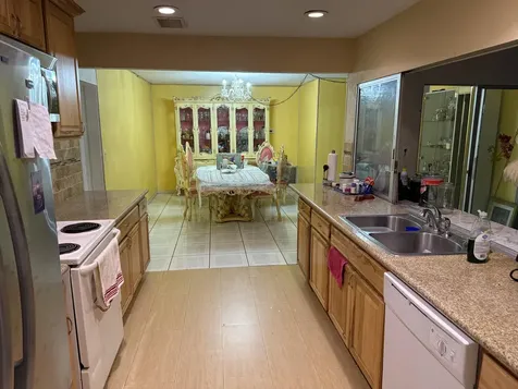 2360 Nw 37th Terrace Lauderdale Lakes FL 33311