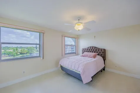 10422 Nw 24th Place Sunrise FL 33322