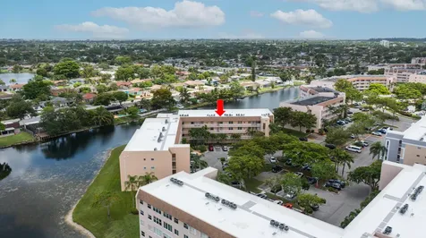 10422 Nw 24th Place Sunrise FL 33322