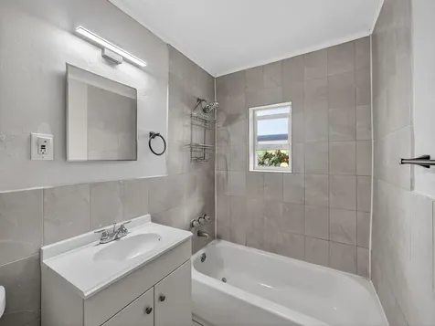 1373 W 35th Street Riviera Beach FL 33404