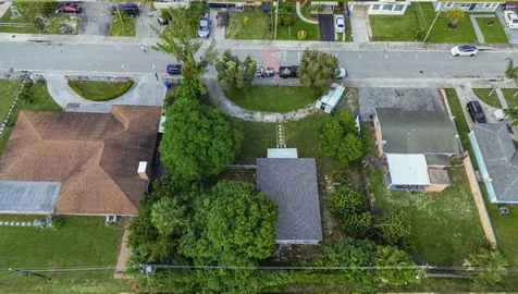 1373 W 35th Street Riviera Beach FL 33404