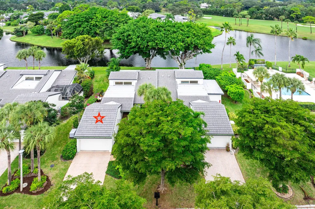 14 Brentwood Drive Boynton Beach FL 33436