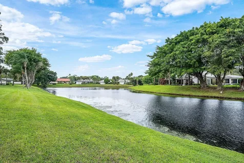 14 Brentwood Drive Boynton Beach FL 33436
