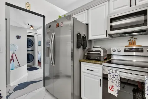 104 Liberty Court Deerfield Beach FL 33442