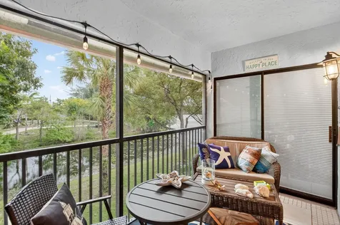 104 Liberty Court Deerfield Beach FL 33442