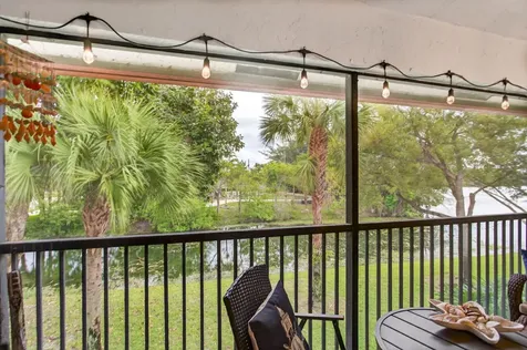 104 Liberty Court Deerfield Beach FL 33442
