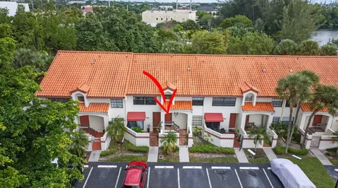 104 Liberty Court Deerfield Beach FL 33442