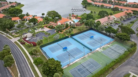 104 Liberty Court Deerfield Beach FL 33442