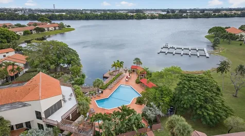104 Liberty Court Deerfield Beach FL 33442