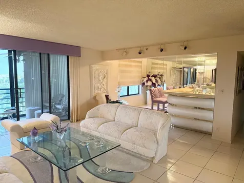 7564 Regency Lake Drive Boca Raton FL 33433
