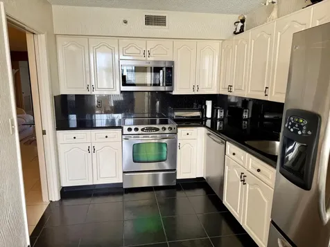 7564 Regency Lake Drive Boca Raton FL 33433