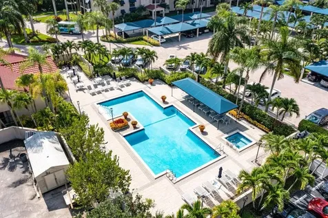 7564 Regency Lake Drive Boca Raton FL 33433