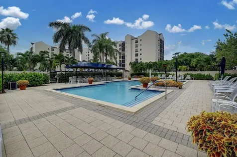 7564 Regency Lake Drive Boca Raton FL 33433