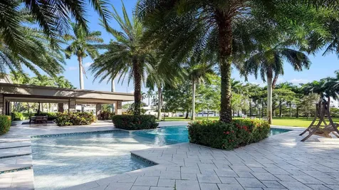 1600 Sw 15th Avenue Fort Lauderdale FL 33312