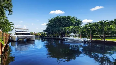 1600 Sw 15th Avenue Fort Lauderdale FL 33312