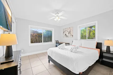 1213 Nw 7th Avenue Fort Lauderdale FL 33311
