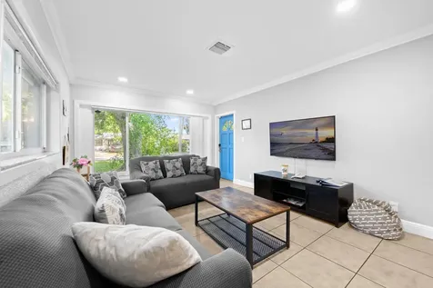 1213 Nw 7th Avenue Fort Lauderdale FL 33311