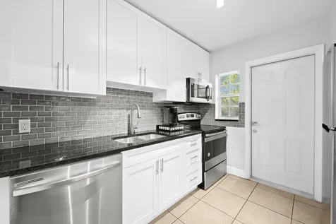 1213 Nw 7th Avenue Fort Lauderdale FL 33311
