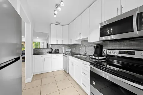 1213 Nw 7th Avenue Fort Lauderdale FL 33311