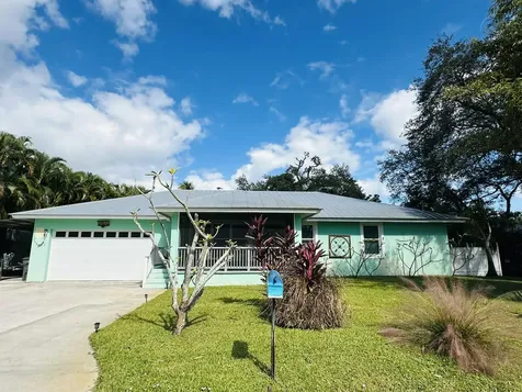 2415 Laurel Lane Palm Beach Gardens FL 33410