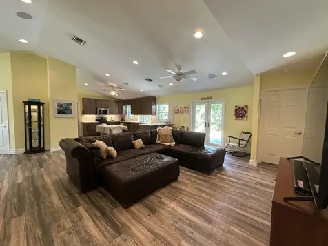 2415 Laurel Lane Palm Beach Gardens FL 33410