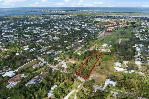 4975 SE Manatee Cove Road Stuart FL 34997
