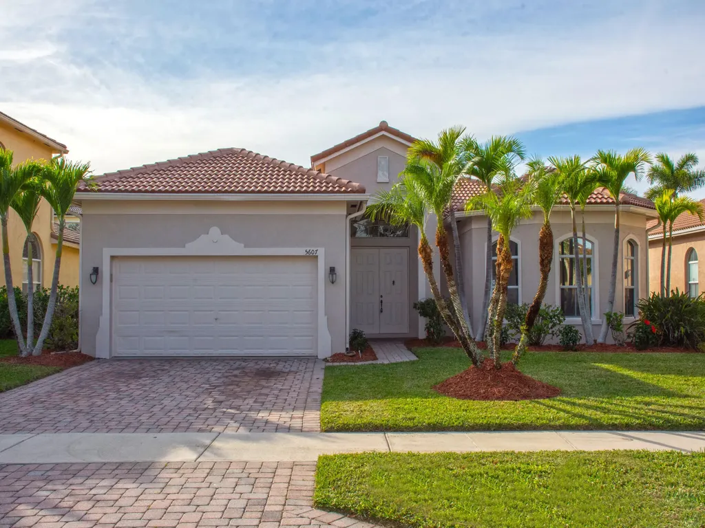 5607 Place Lake Drive Fort Pierce FL 34951