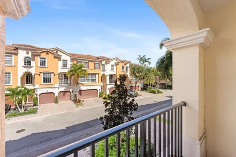 604 Ne Francesca Lane Boca Raton FL 33487
