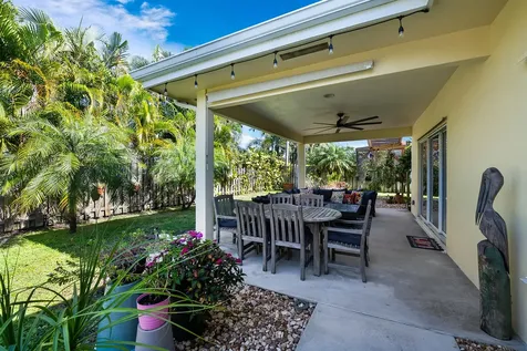 2251 Ne 37th Court Lighthouse Point FL 33064