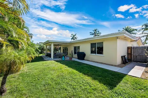 2251 Ne 37th Court Lighthouse Point FL 33064