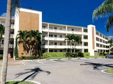 4001 Hythe A Boca Raton FL 33434