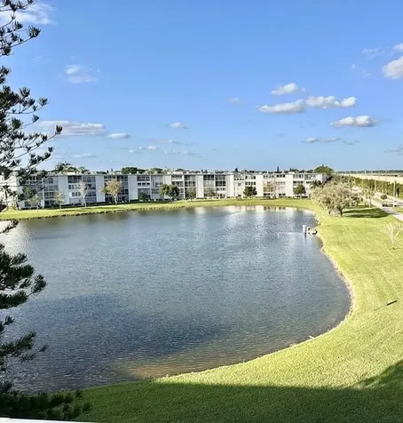 4001 Hythe A Boca Raton FL 33434