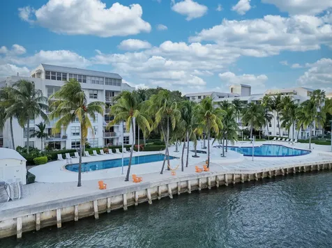 777 Ne 62nd Street Miami FL 33138
