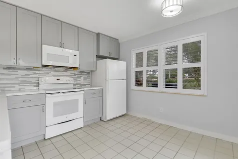 1903 Stratford Way West Palm Beach FL 33409