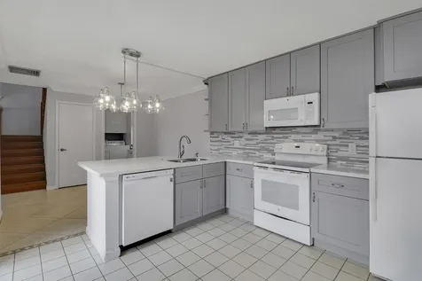 1903 Stratford Way West Palm Beach FL 33409