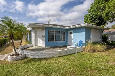 1002 15th Avenue Lake Worth Beach FL 33460